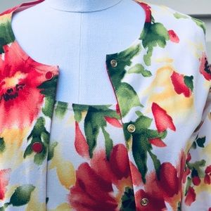 Jones New York Small 2 pc Sweater set vivid floral